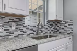 2258 W Mill St, New Braunfels, TX 78130 - Photo 10