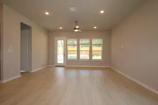 116 Norway Spruce St, Dripping Springs, TX 78620 - Photo 2