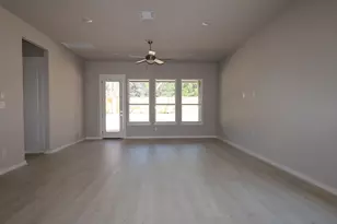 116 Norway Spruce St, Dripping Springs, TX 78620 - Photo 6