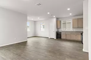 213 Cider Crk Dr, Elgin, TX 78621 - Photo 14