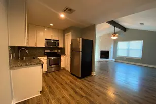 3411 Lynridge Dr, Austin, TX 78723 - Photo 4