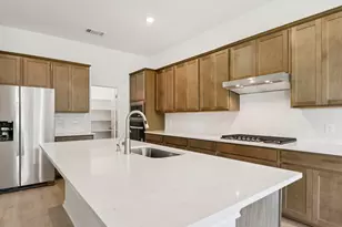 142 Divisadero Dr, Hutto, TX 78634 - Photo 4