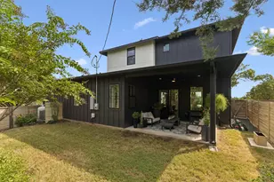 18511 Hobby Ln, Jonestown, TX 78645 - Photo 32