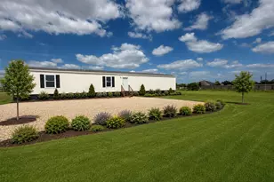 116 Mazatlan Dr, Del Valle, TX 78617 - Photo 2