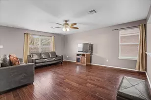203 Pheasant Trail, Bastrop, TX 78602 - Photo 6