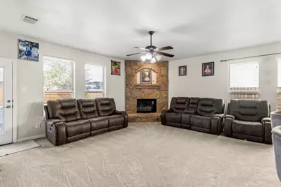 117 E Emory Fields Drive, Hutto, TX 78634 - Photo 10