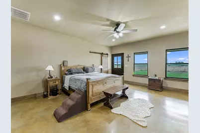 14325 Fm 619, Coupland, TX 78615 - Photo 36