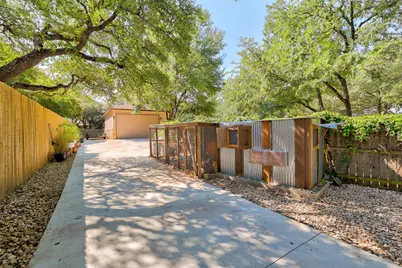 111 Roberts Circle, Georgetown, TX 78633 - Photo 6