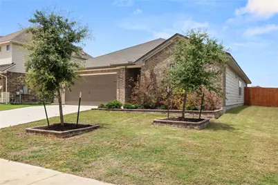 105 Saviano Road, Hutto, TX 78634 - Photo 2