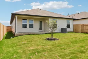 25529 Farmers Crop Ln, Elgin, TX 78621 - Photo 28
