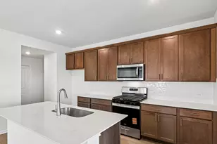 25529 Farmers Crop Ln, Elgin, TX 78621 - Photo 6