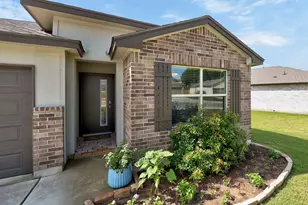 108 Coda Xing, Georgetown, TX 78633 - Photo 2