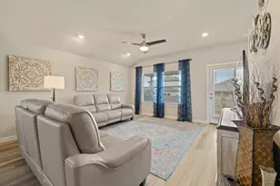 108 Coda Xing, Georgetown, TX 78633 - Photo 18