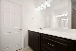 4513 Kocurek St, Austin, TX 78723 - Photo 14