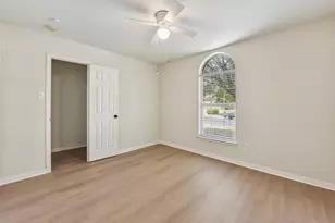 11809 Dunfries Ln, Austin, TX 78754 - Photo 14