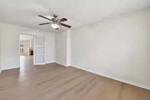 11809 Dunfries Ln, Austin, TX 78754 - Photo 18
