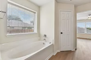 11809 Dunfries Ln, Austin, TX 78754 - Photo 30