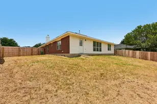 11809 Dunfries Ln, Austin, TX 78754 - Photo 32