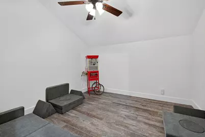 102 Valley View Drive E, Leander, TX 78641 - Photo 10