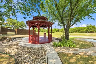 102 Valley View Dr E, Leander, TX 78641 - Photo 30