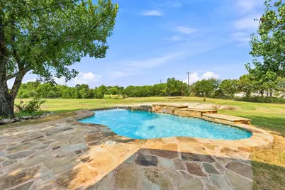 102 Valley View Drive E, Leander, TX 78641 - Photo 28