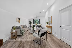 102 Valley View Dr E, Leander, TX 78641 - Photo 4