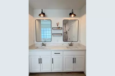 1742 Martinez Road, Yoakum, TX 77995 - Photo 20