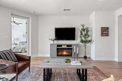 1005 Sage Thrasher Circle, Dripping Springs, TX 78620 - Photo 8