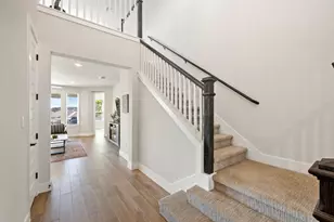 1005 Sage Thrasher Cir, Dripping Springs, TX 78620 - Photo 4