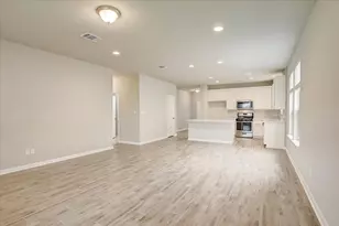 108 Peruvian Ln, Georgetown, TX 78626 - Photo 6