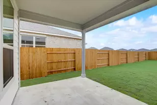 108 Peruvian Ln, Georgetown, TX 78626 - Photo 36