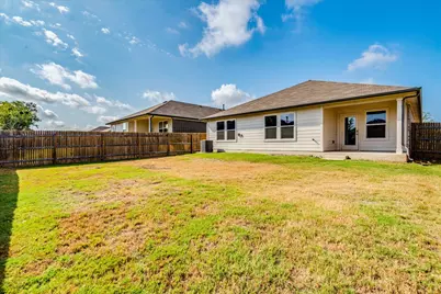 136 Medinah Lane, San Marcos, TX 78666 - Photo 32