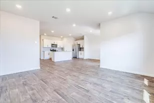 136 Medinah Ln, San Marcos, TX 78666 - Photo 10