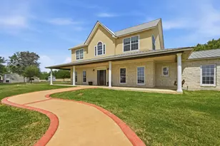 1175 Southern Way, Luling, TX 78648 - Photo 4