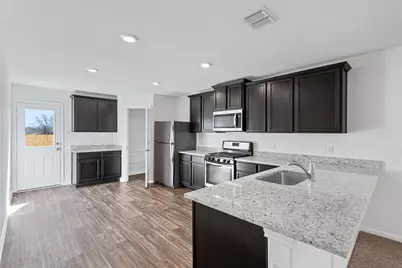 3927 Trail De Paris, New Braunfels, TX 78132 - Photo 10