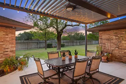 7202 Rolling Meadow Road, Austin, TX 78749 - Photo 20