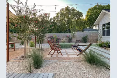 2013 Tillotson Avenue, Austin, TX 78702 - Photo 32