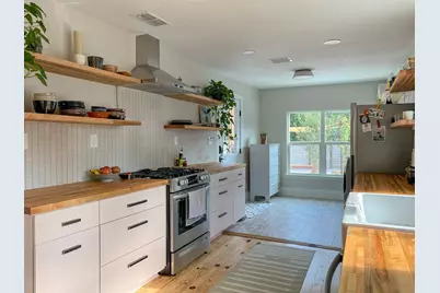 2013 Tillotson Avenue, Austin, TX 78702 - Photo 12