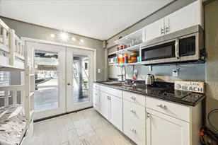 219 Bora Bora Dr, Galveston, TX 77554 - Photo 22