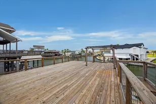 219 Bora Bora Dr, Galveston, TX 77554 - Photo 28