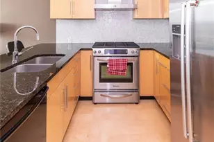 300 Bowie St, Austin, TX 78703 - Photo 4