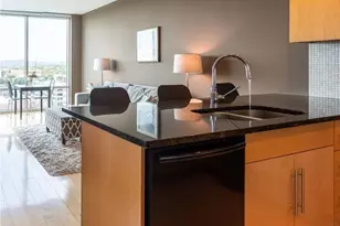 300 Bowie St, Austin, TX 78703 - Photo 2