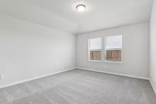 156 Sleep Holw, Jarrell, TX 76537 - Photo 4