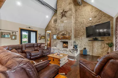 175 Wilson Road, Elgin, TX 78621 - Photo 6