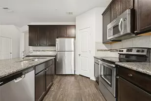 1200 S 10th St, Pflugerville, TX 78660 - Photo 6