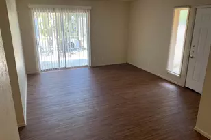 419 Live Oak St, Kyle, TX 78640 - Photo 4