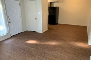 419 Live Oak St, Kyle, TX 78640 - Photo 6