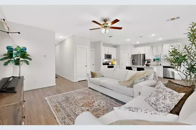 639 Pheasant Hill Lane, Georgetown, TX 78628 - Photo 10