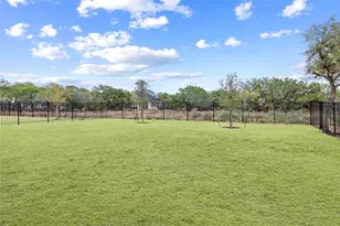 682 Two Creeks Ln, Austin, TX 78737 - Photo 30