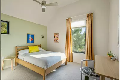 618 Denson Dr, Austin, TX 78752 - Photo 18